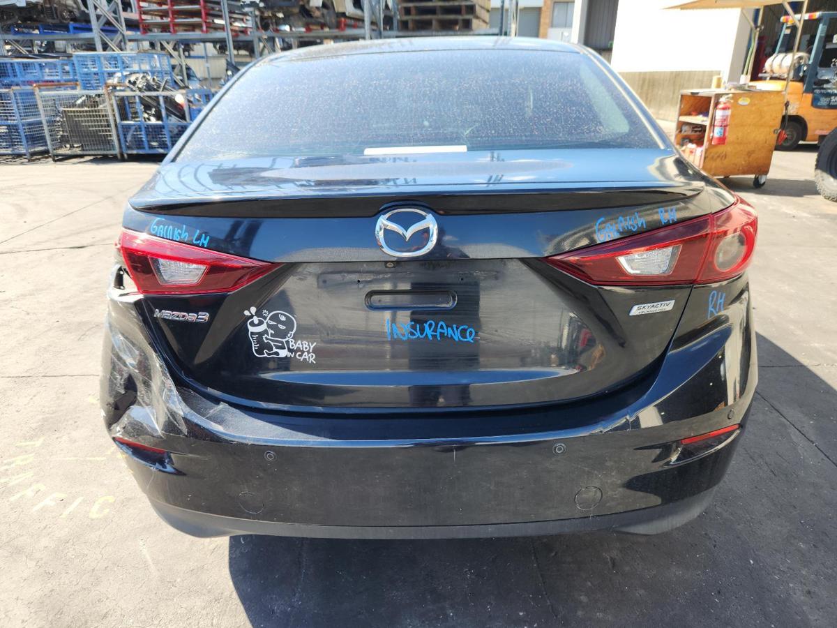 1000946453-Bootlid_Tailgate