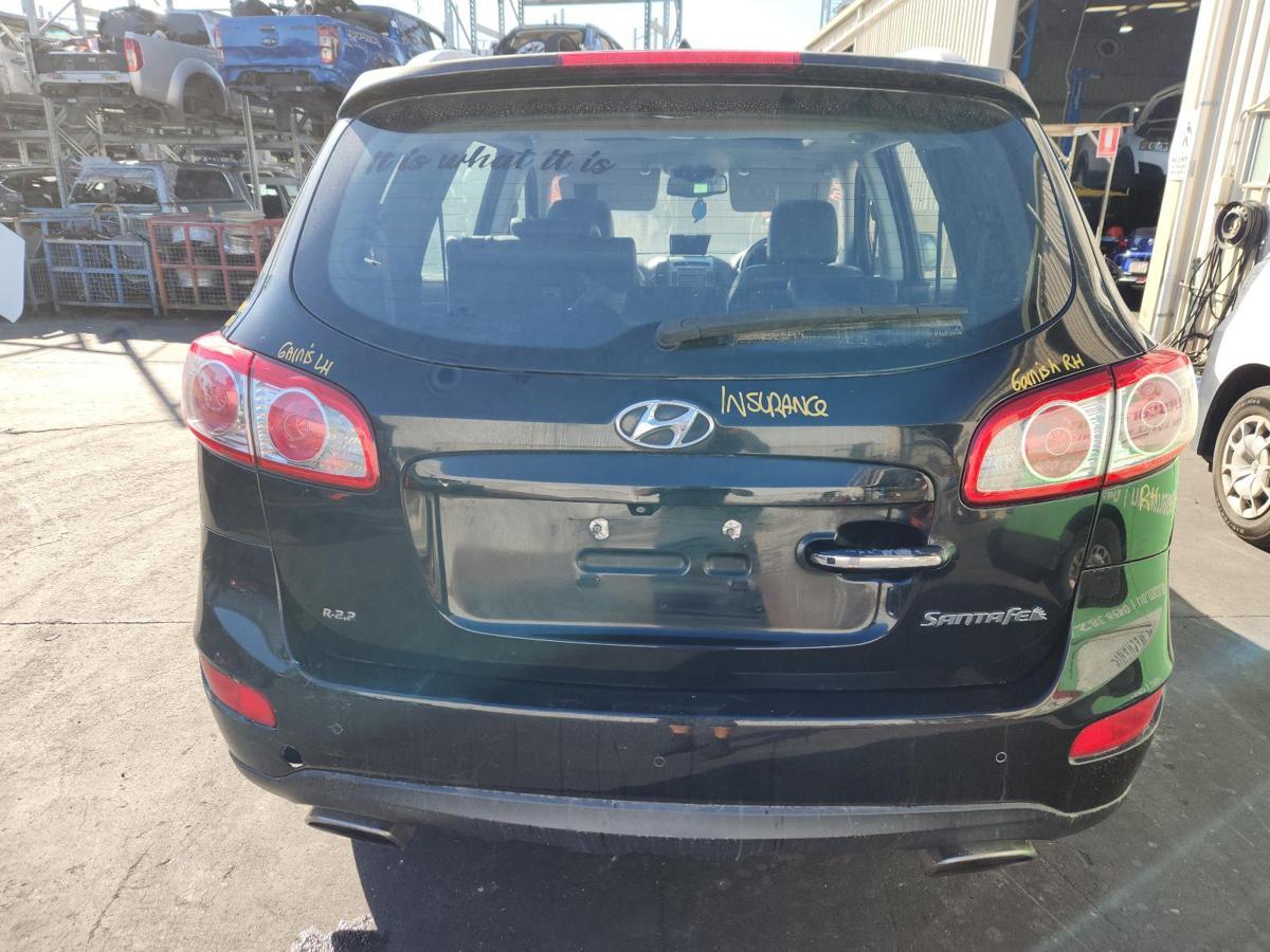 1000950613-Bootlid_Tailgate