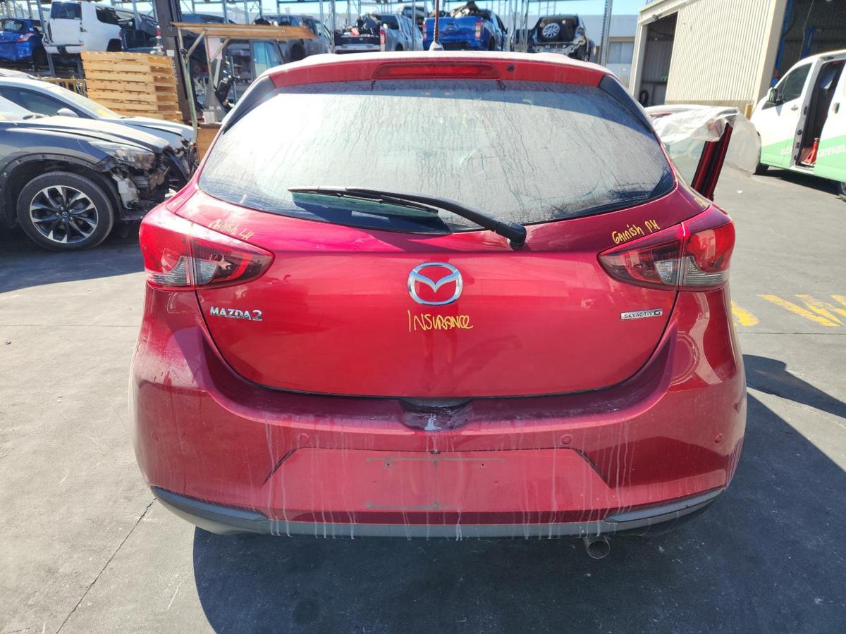 1000951293-Bootlid_Tailgate