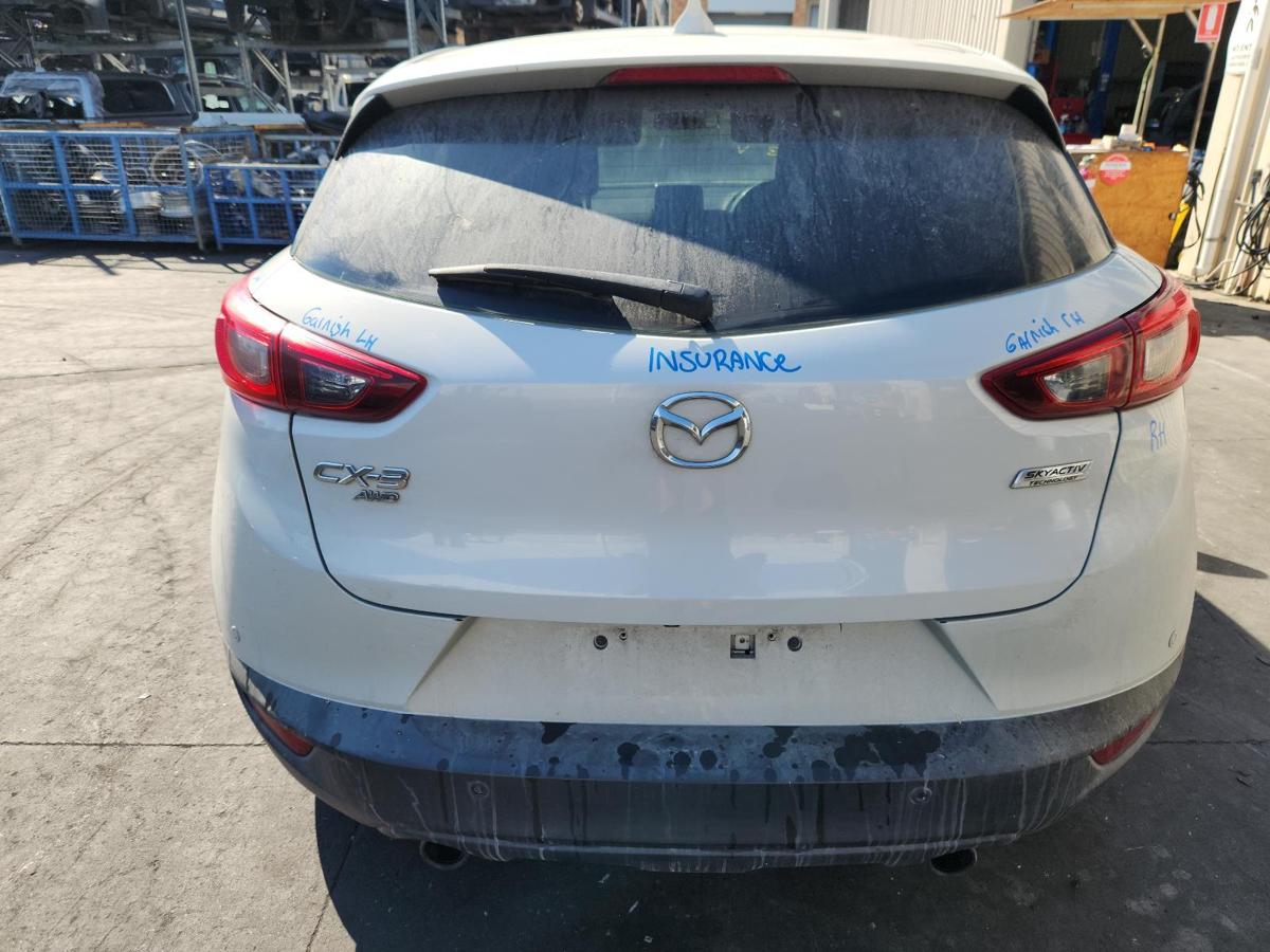 1000951941-Bootlid_Tailgate