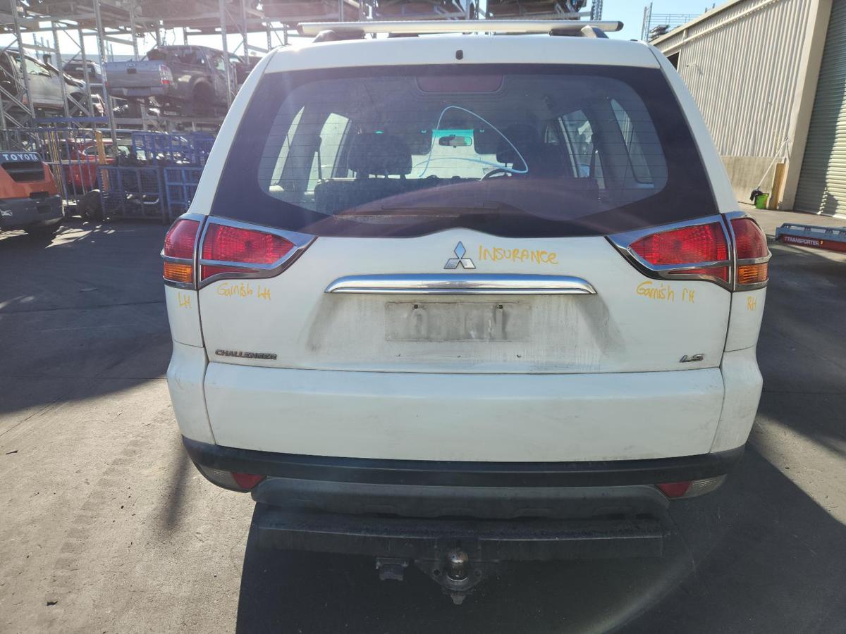 1000954306-Bootlid_Tailgate