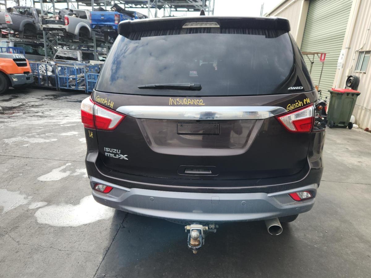 1000954778-Bootlid_Tailgate
