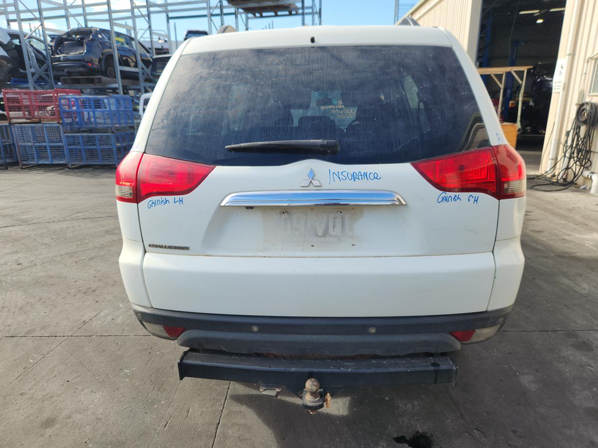 1000938827-Bootlid_Tailgate