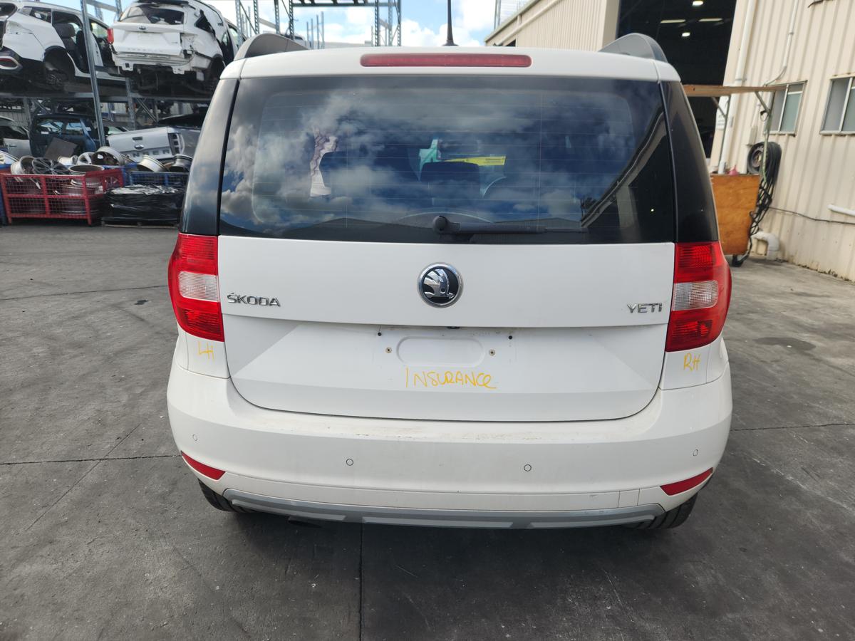 1000916331-Bootlid_Tailgate
