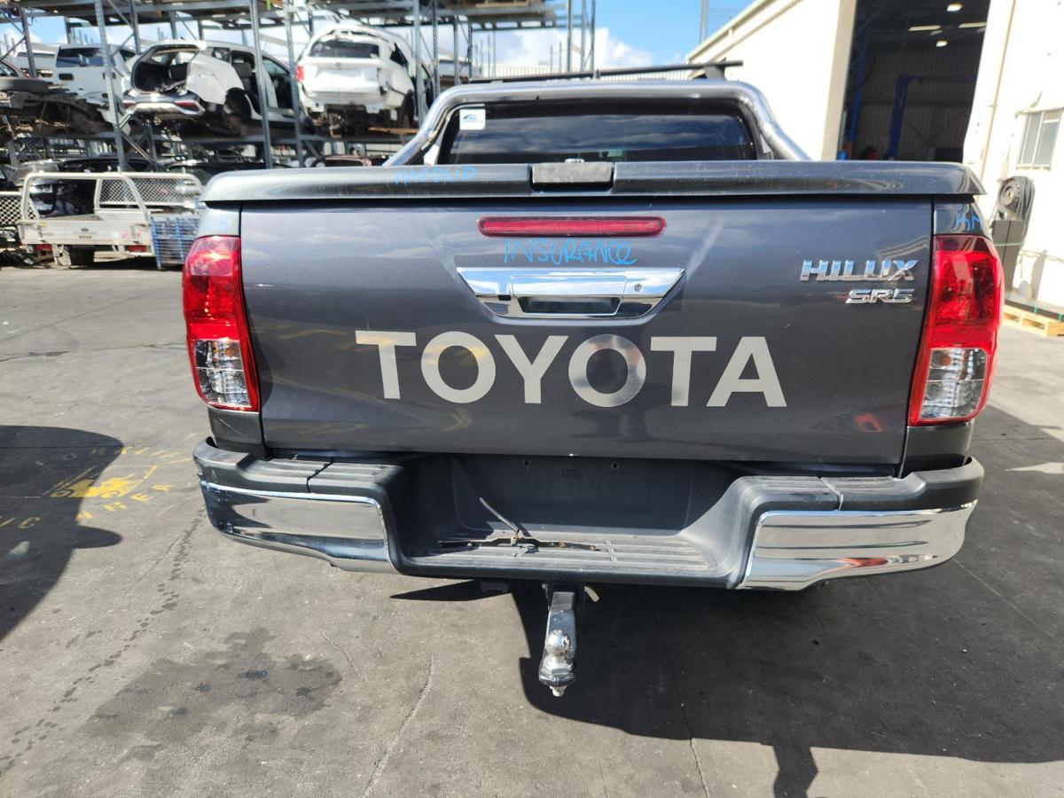 1000924157-Bootlid_Tailgate
