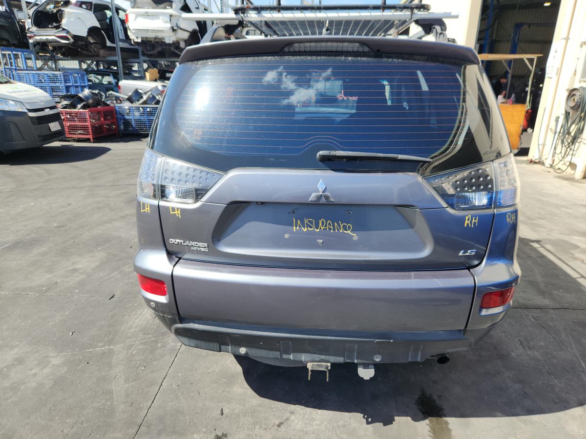 1000913717-Bootlid_Tailgate