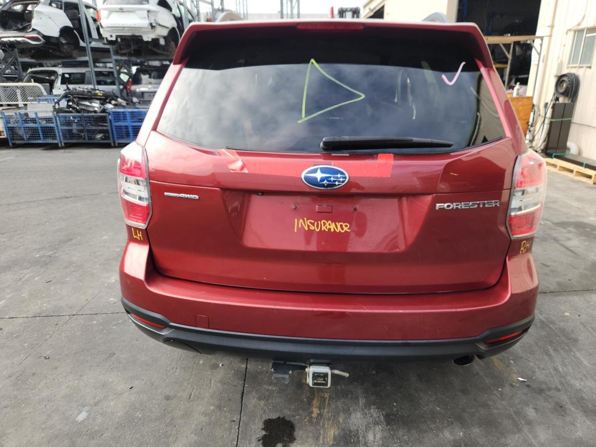 1000925367-Bootlid_Tailgate