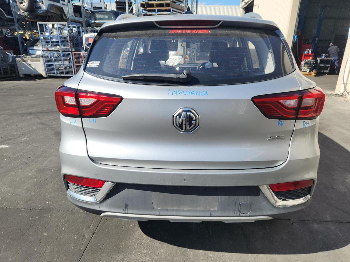1000934248-Bootlid_Tailgate