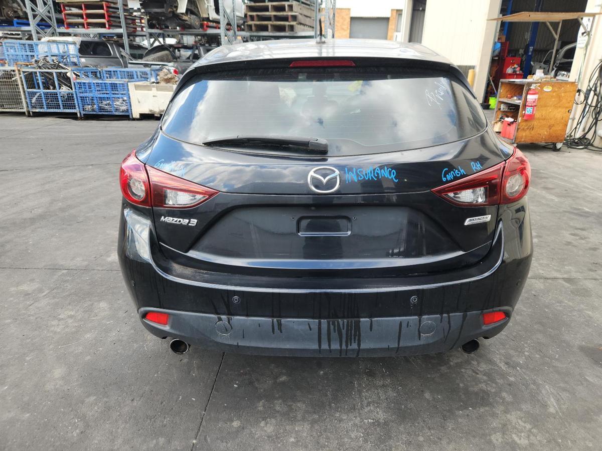1000945830-Bootlid_Tailgate