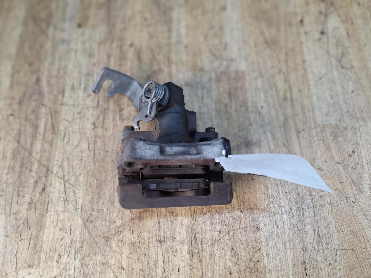 1000951956-Caliper Top LHF