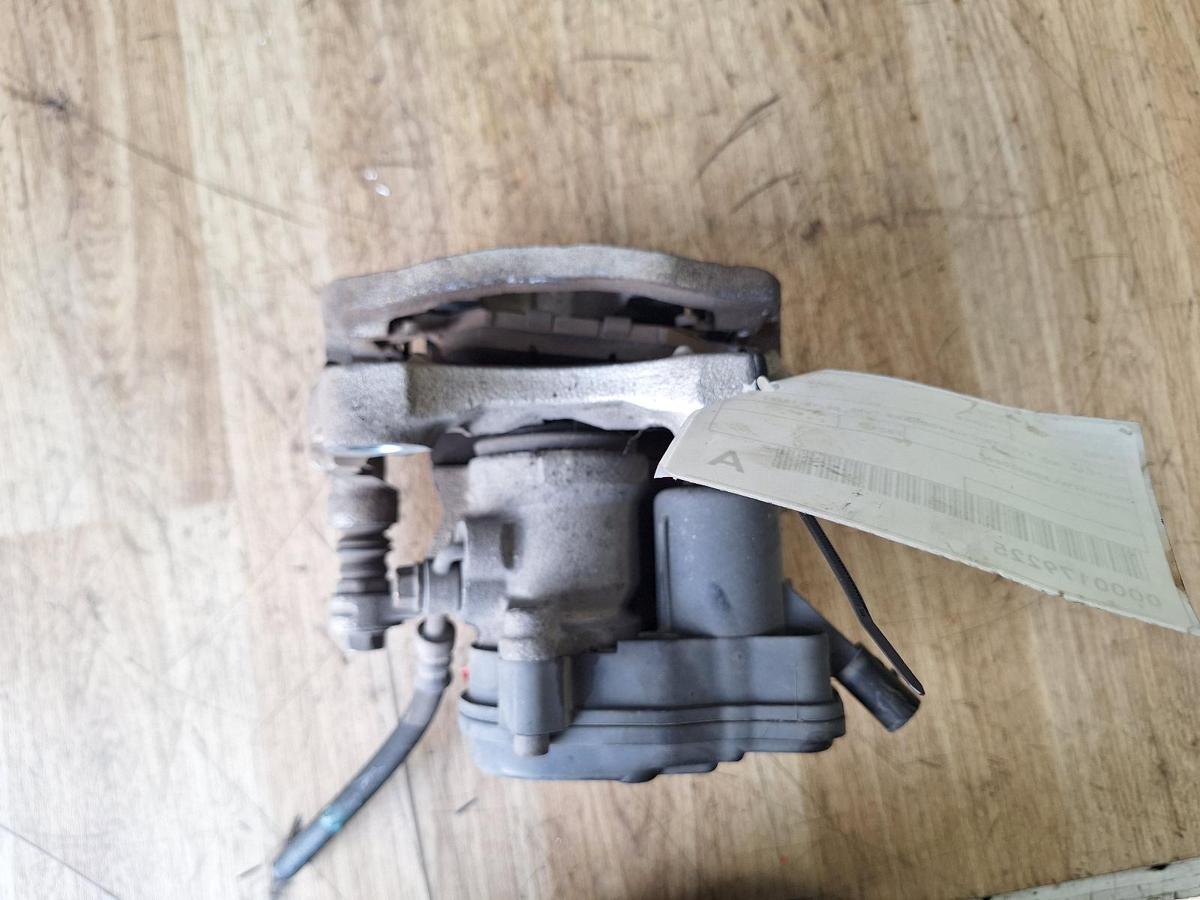 1000889130-Caliper Top RHR