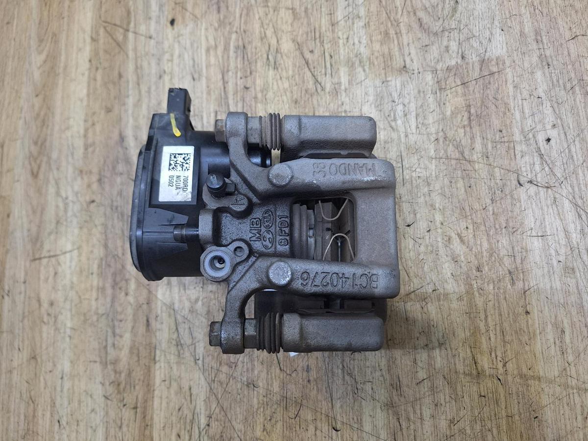 1000928578-Caliper Top RHR