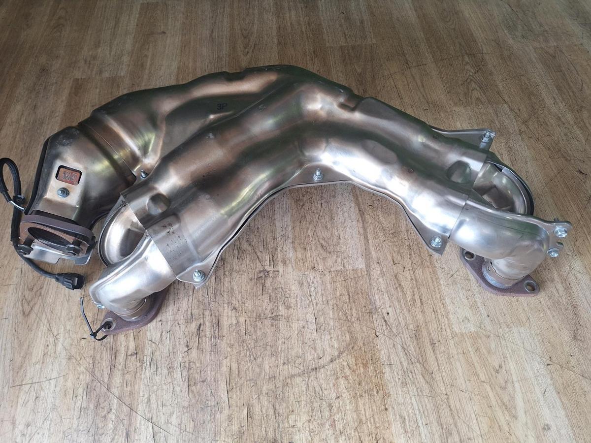 1000917995-Catalytic Converter Top