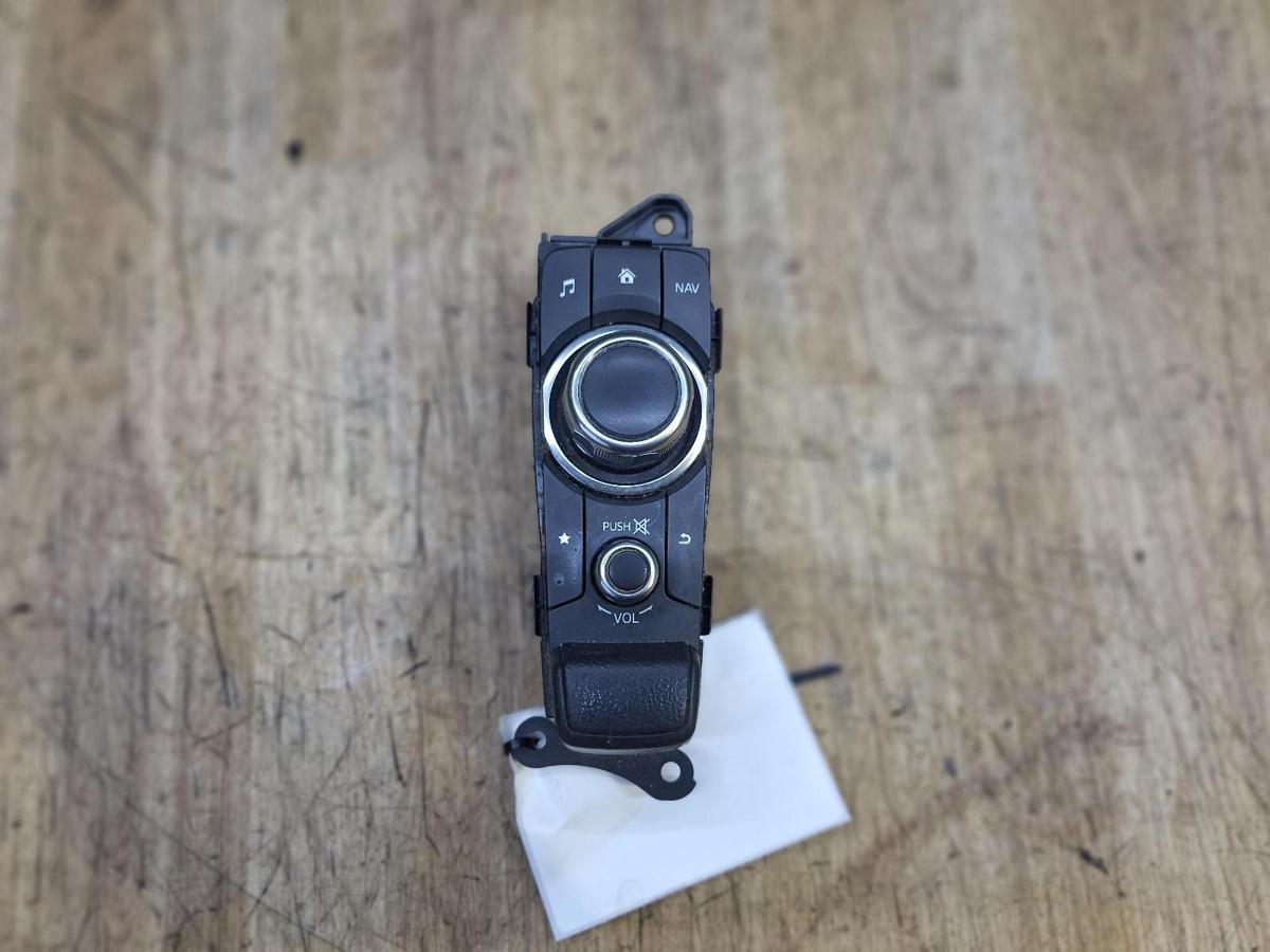 1000951987-Combination Switch Top