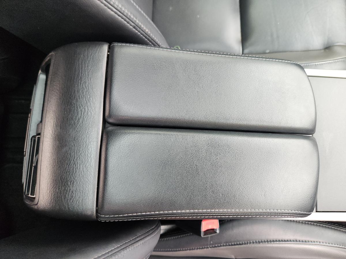 1000937515-Console Centre