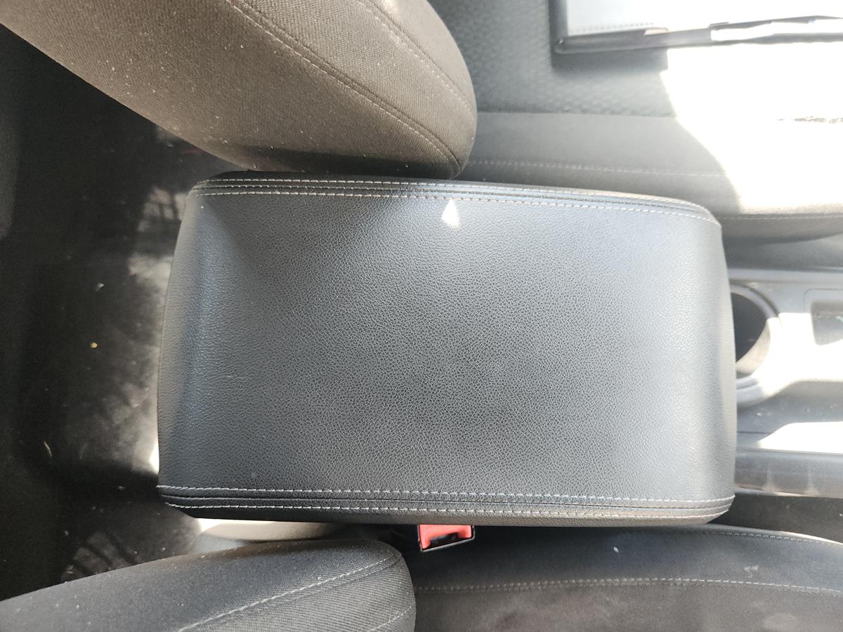1000940763-Console Lid