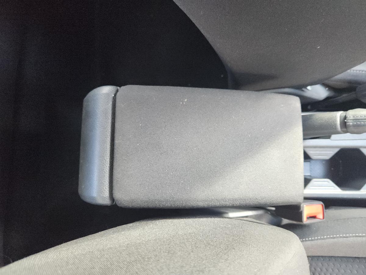 1000940891-Console Lid