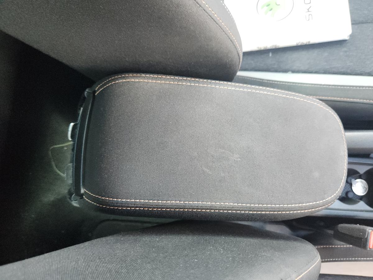1000942129-Console Lid