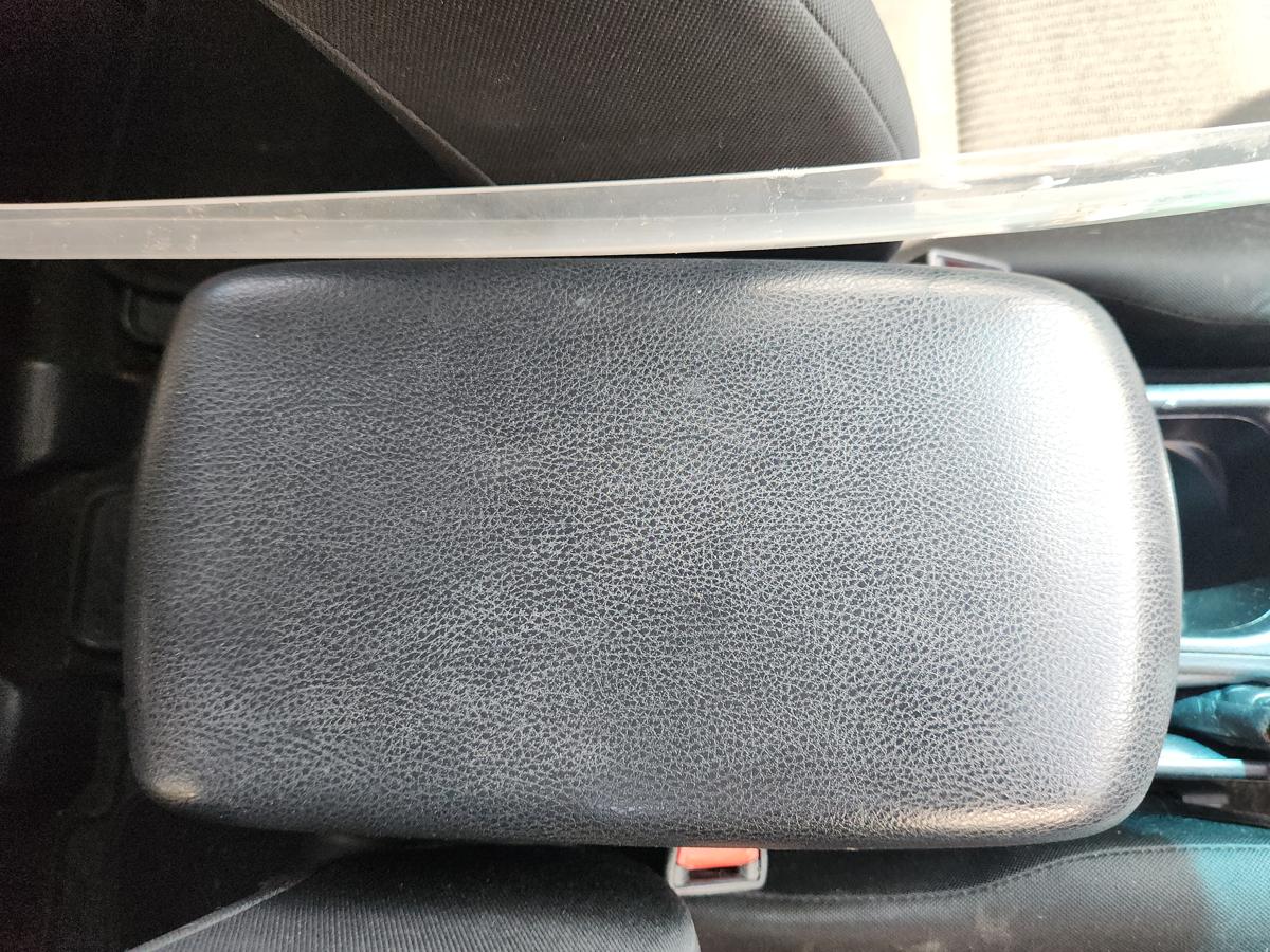1000950024-Console Lid