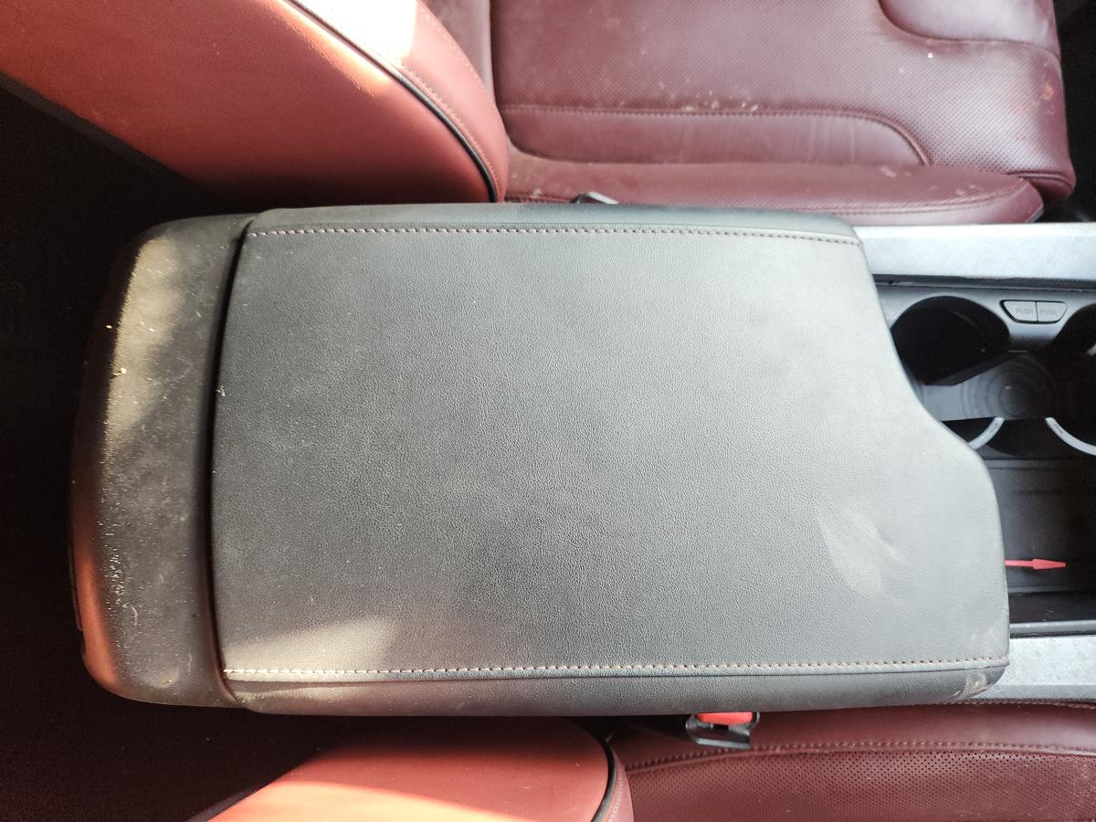 1000953803-Console Lid