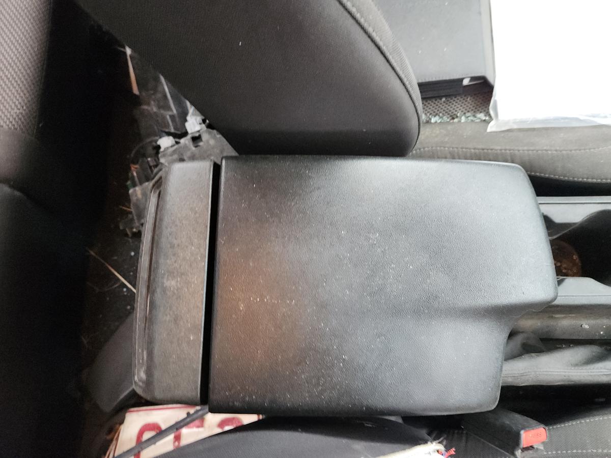 1000953962-Console Lid