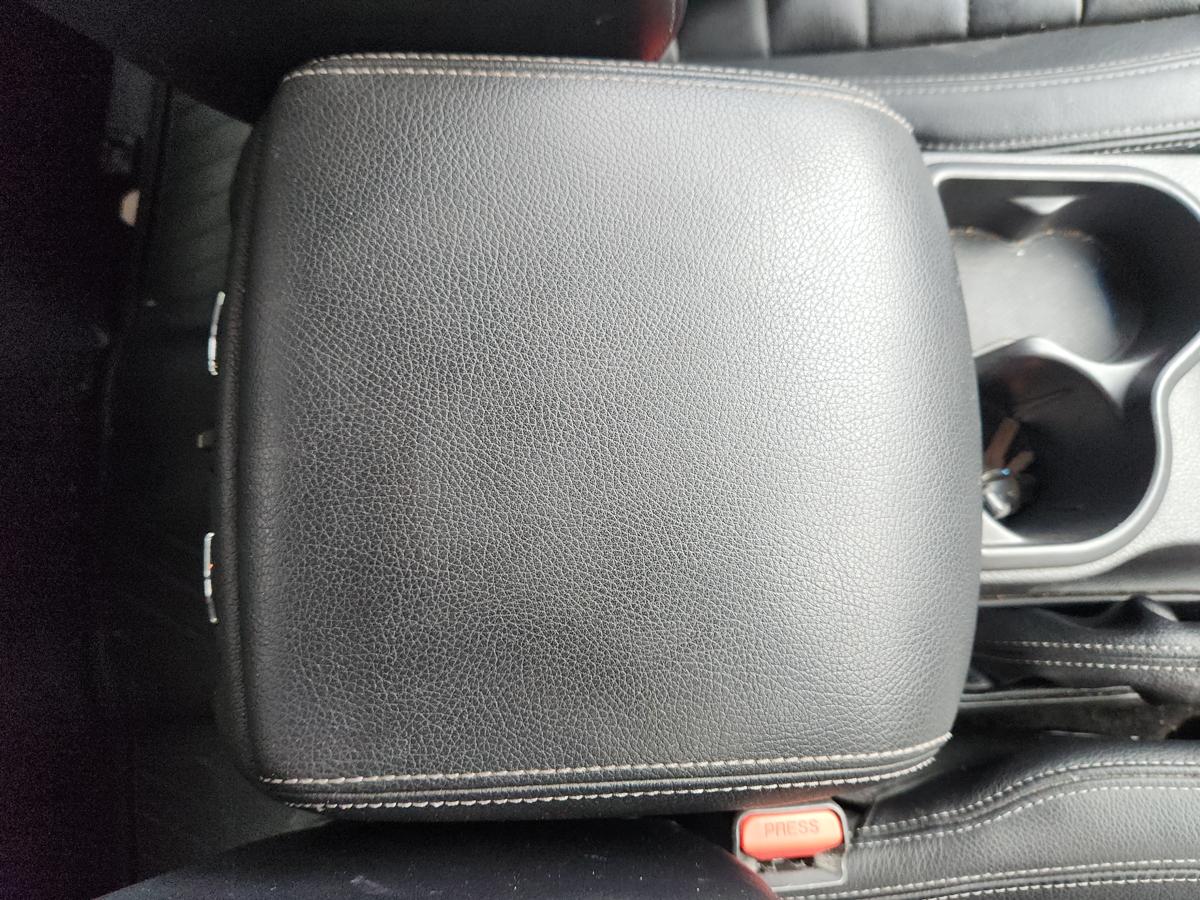 1000957435-Console Lid