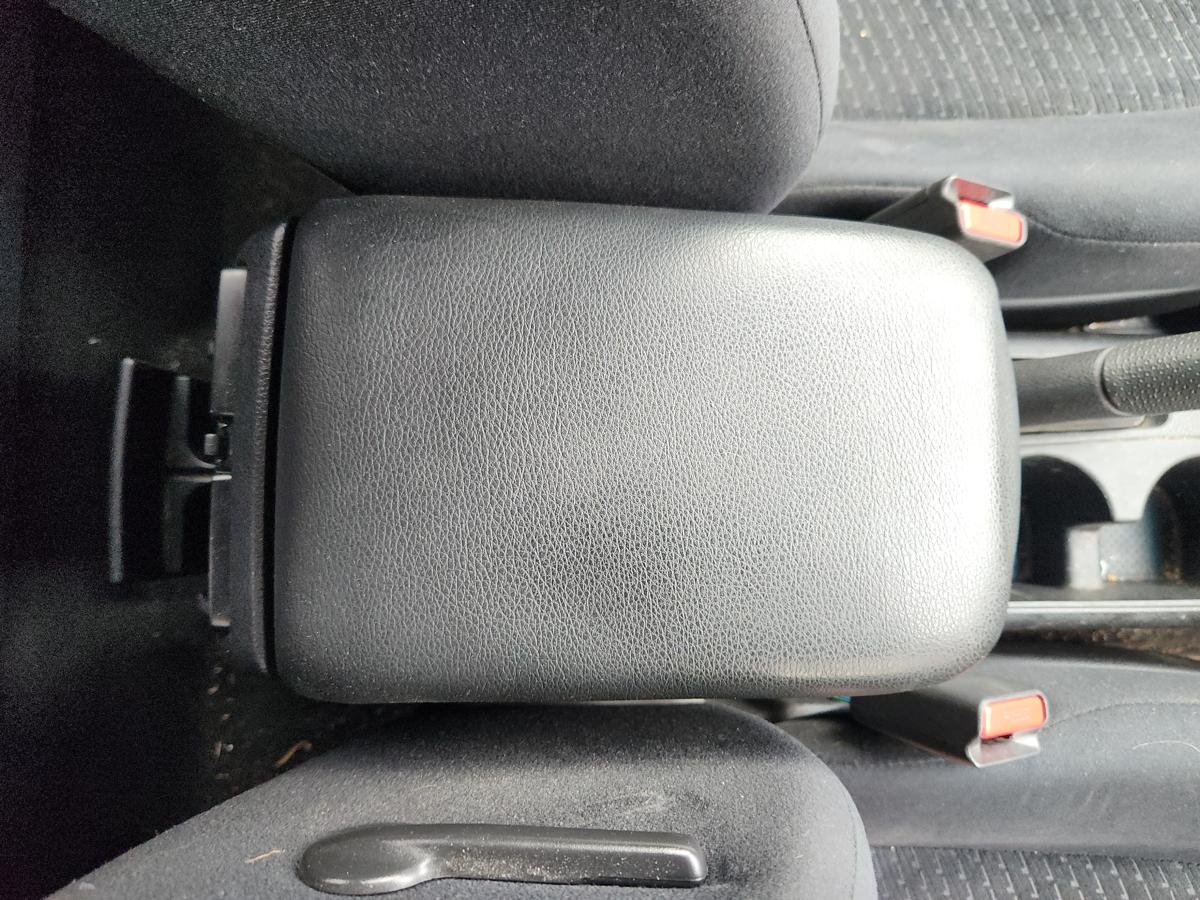 1000958185-Console Lid