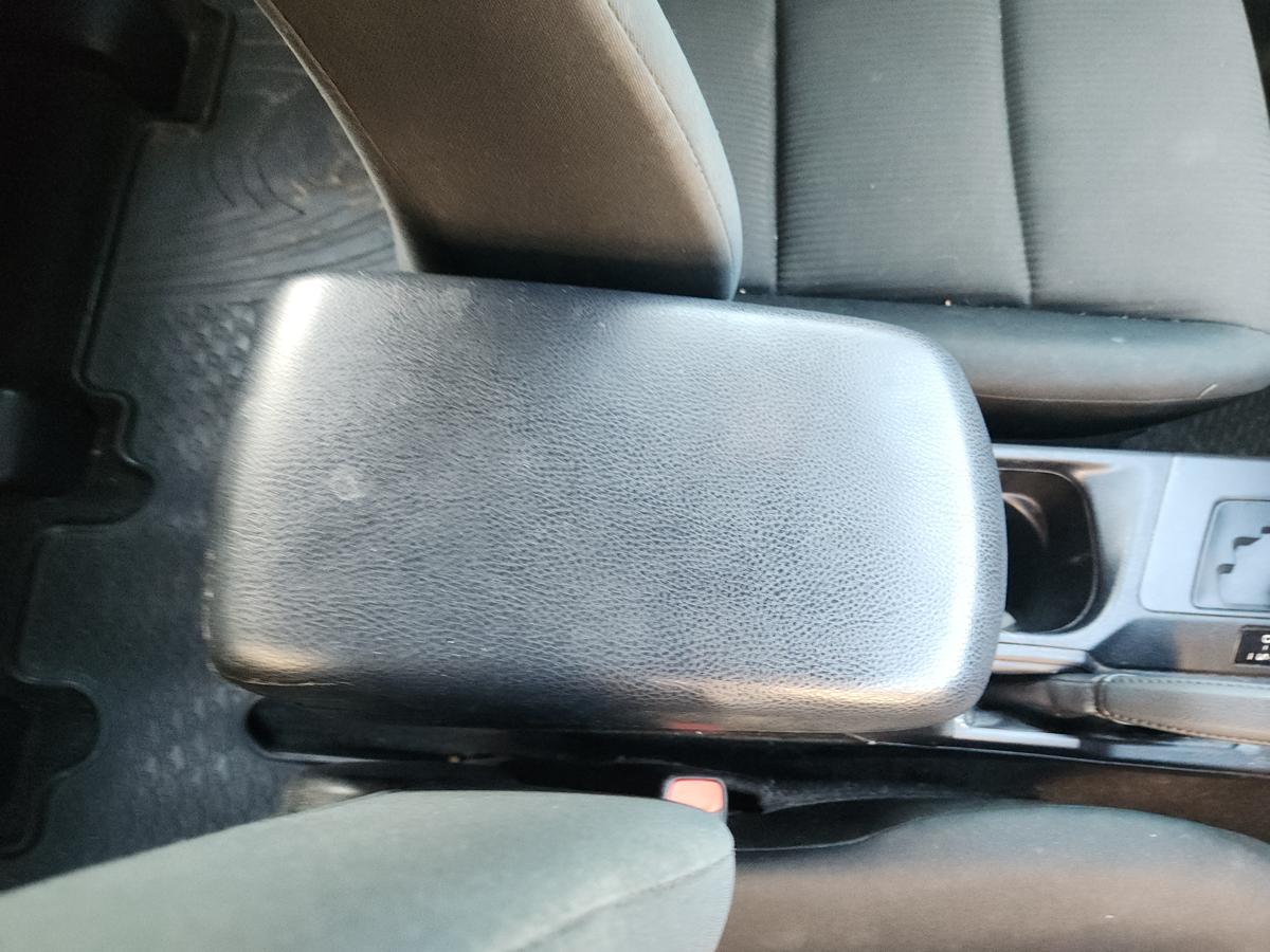 1000931835-Console Lid