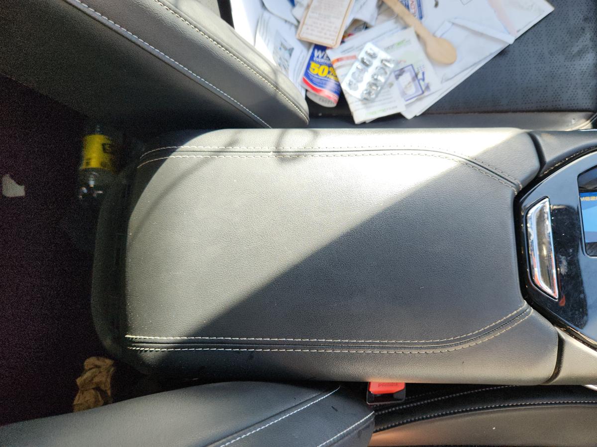 1000939610-Console Lid