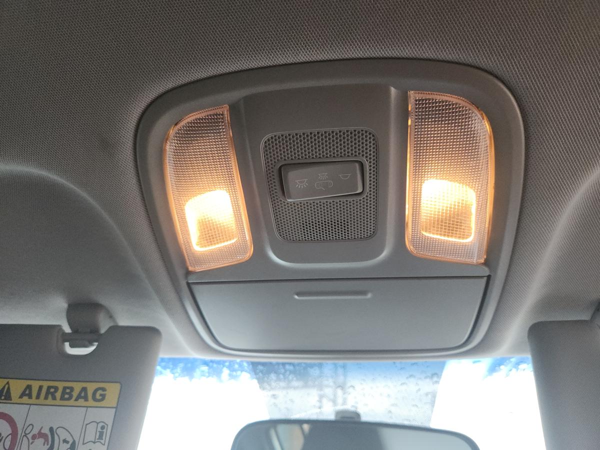 Courtesy Light for KIA SPORTAGE