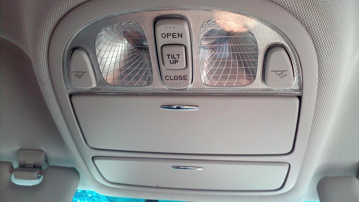 Courtesy Light for HYUNDAI SANTA FE