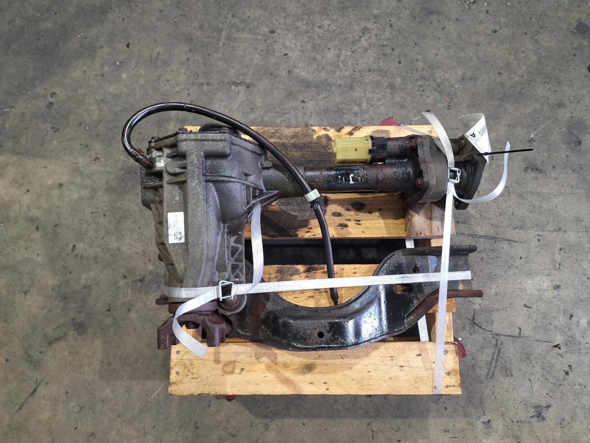1000938311-Differential Centre Front Top