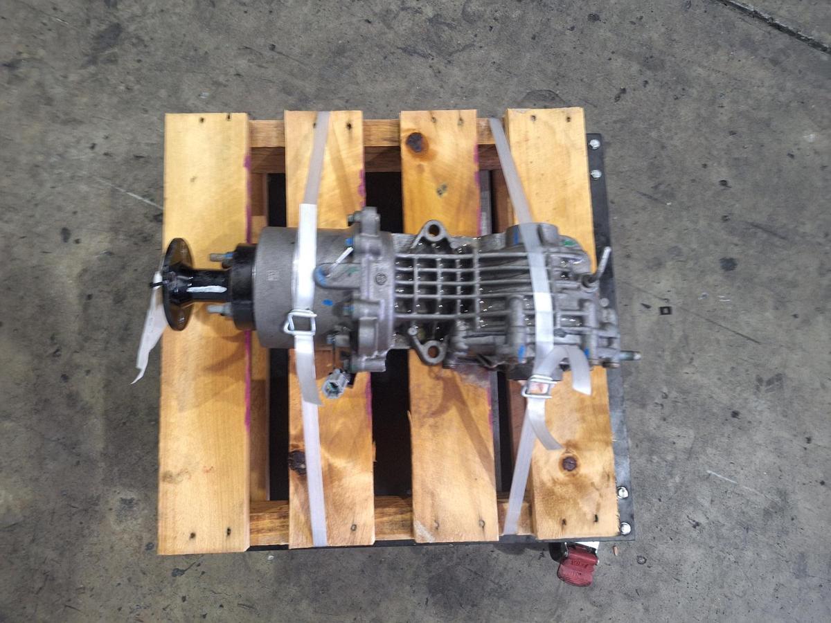 1000885901-Differential Centre Rear Top