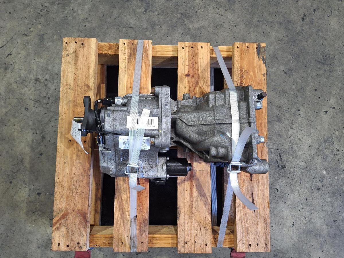 1000933151-Differential Centre Rear Top