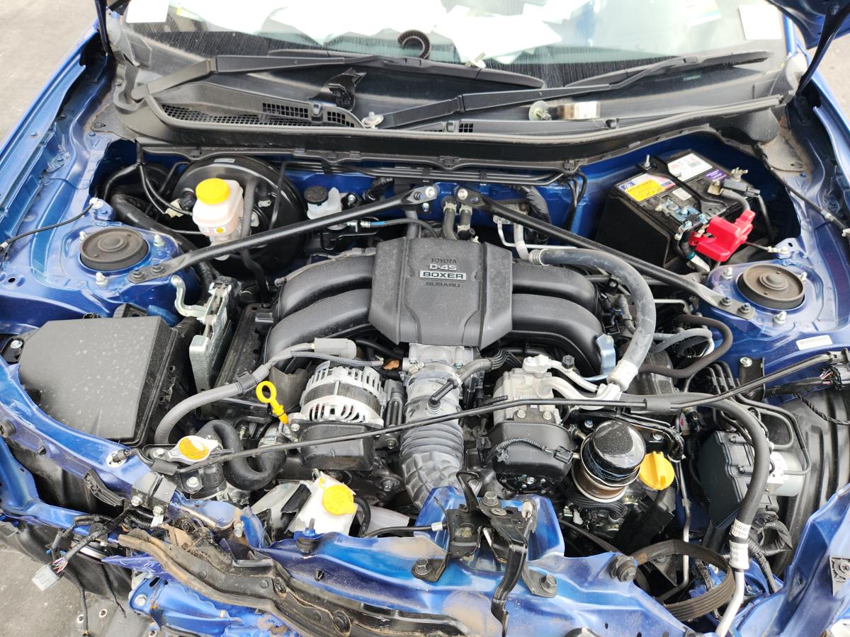 1000929846-Engine Bay