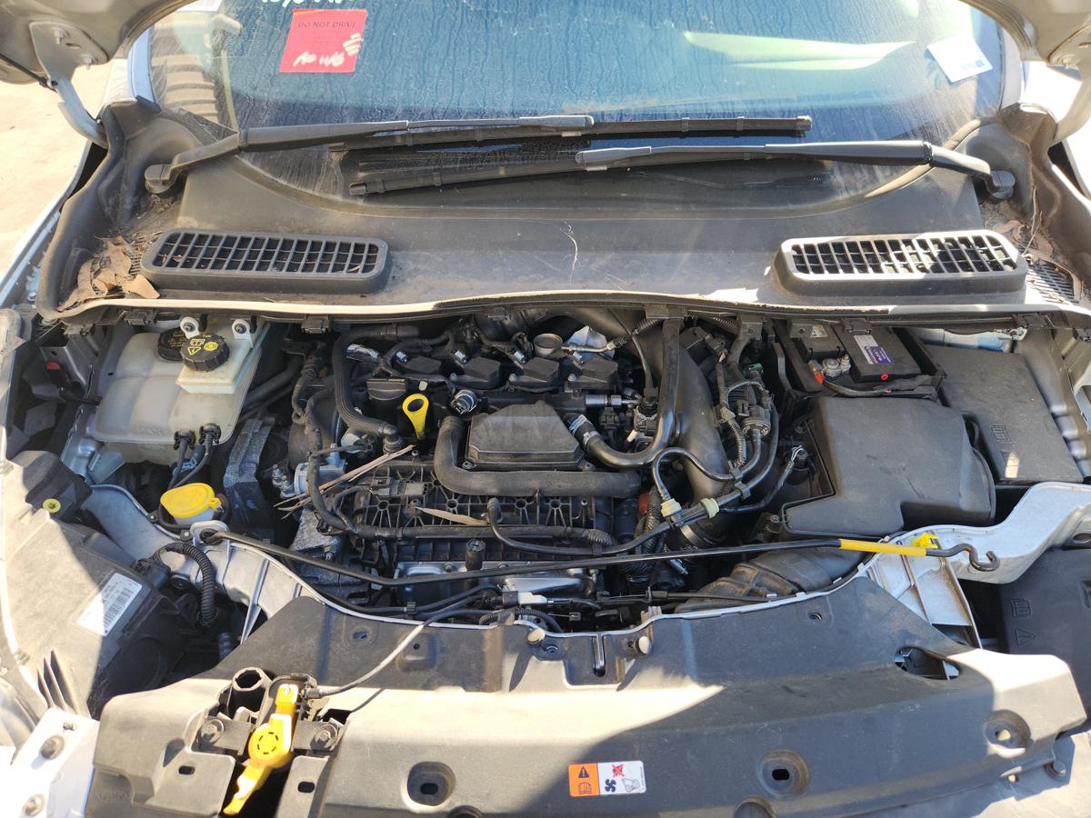 1000929842-Engine Bay