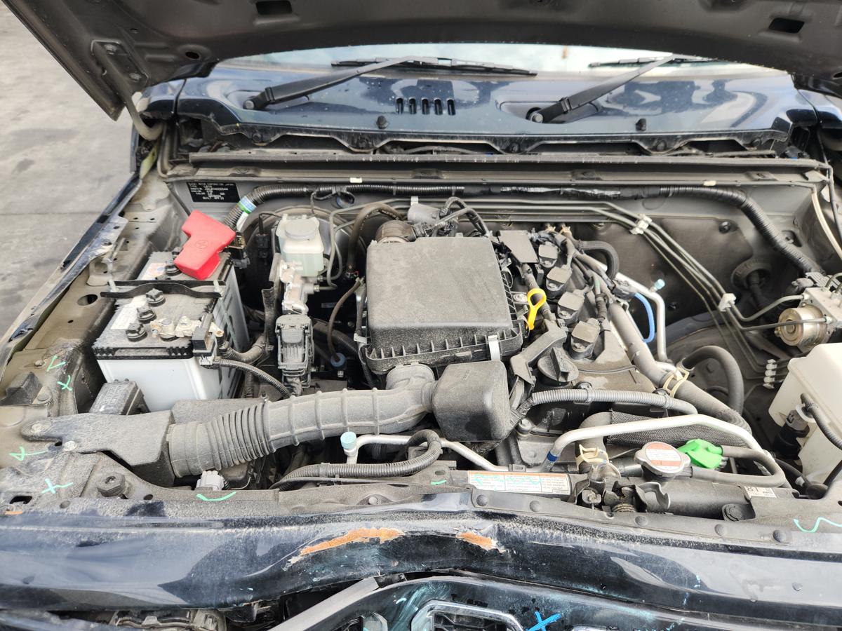 1000941046-Engine Bay