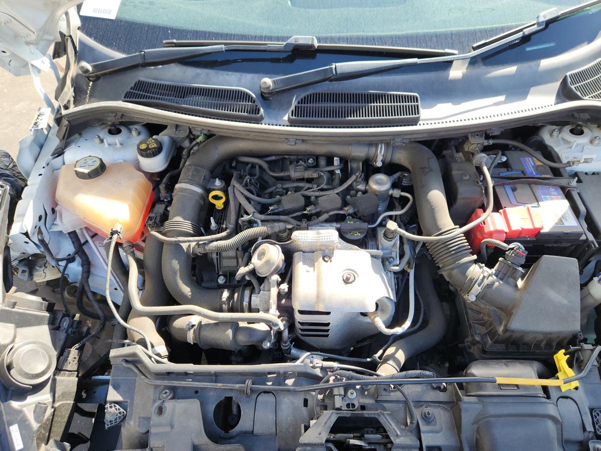 1000941779-Engine Bay