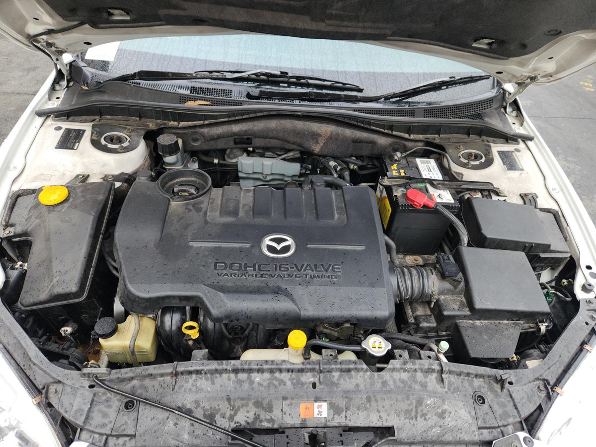 1000943214-Engine Bay