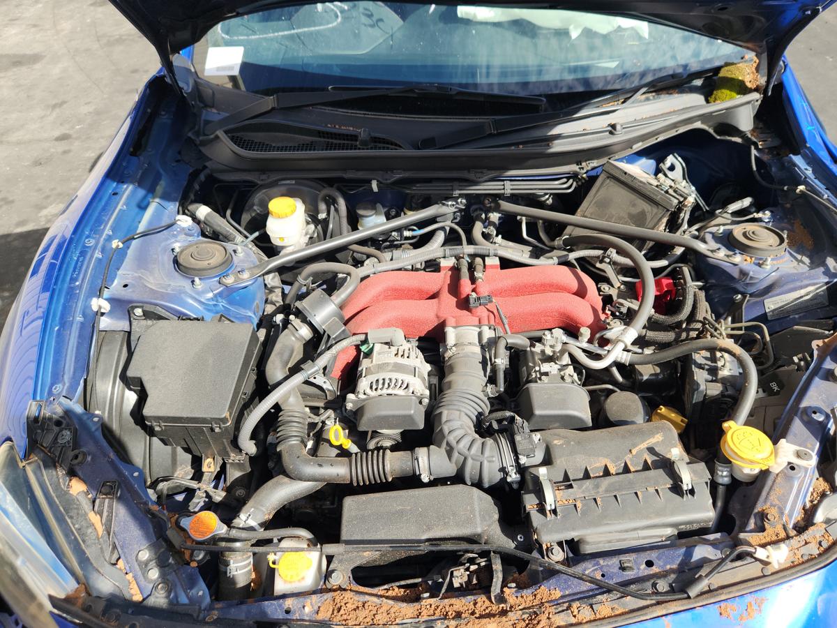 1000940084-Engine Bay