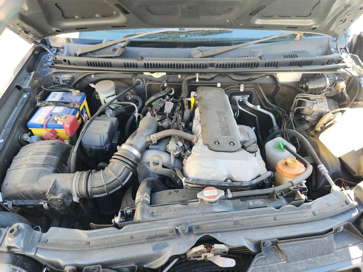 1000940469-Engine Bay
