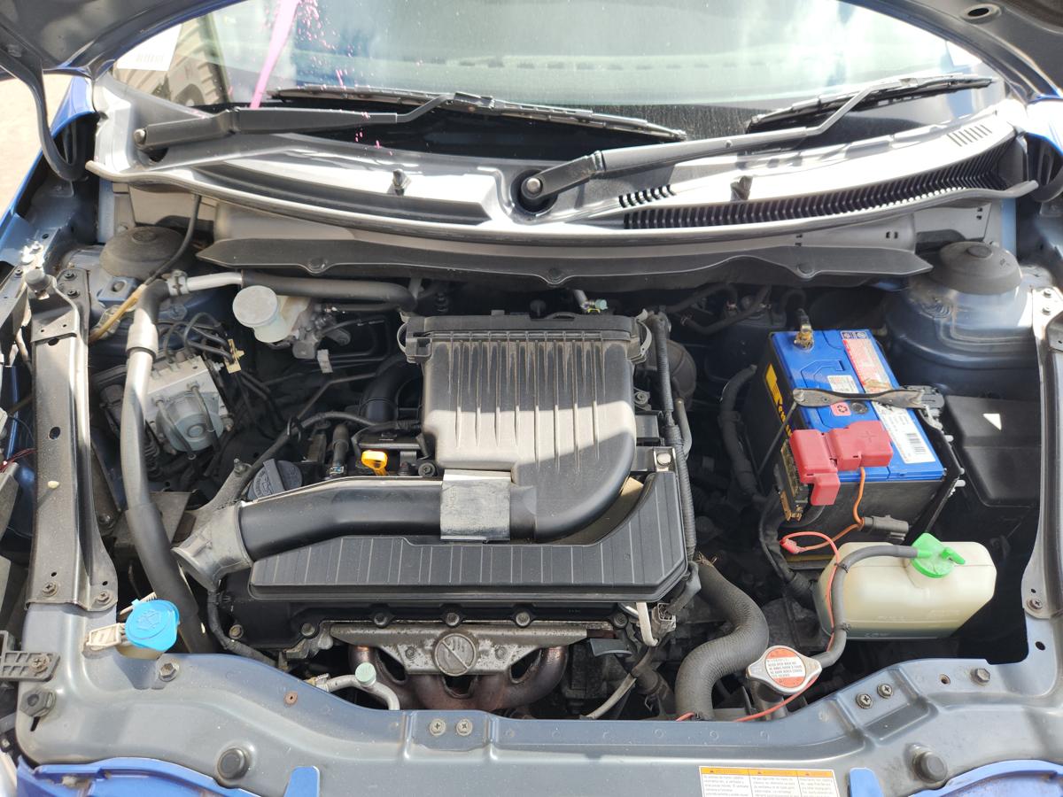 1000945804-Engine Bay