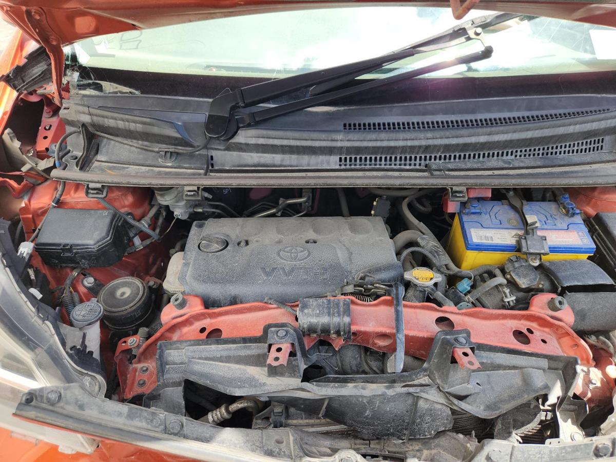 1000899257-Engine Bay