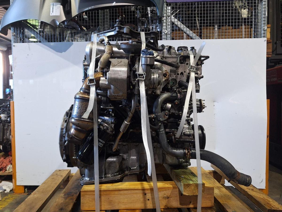 1000921866-Engine LHS