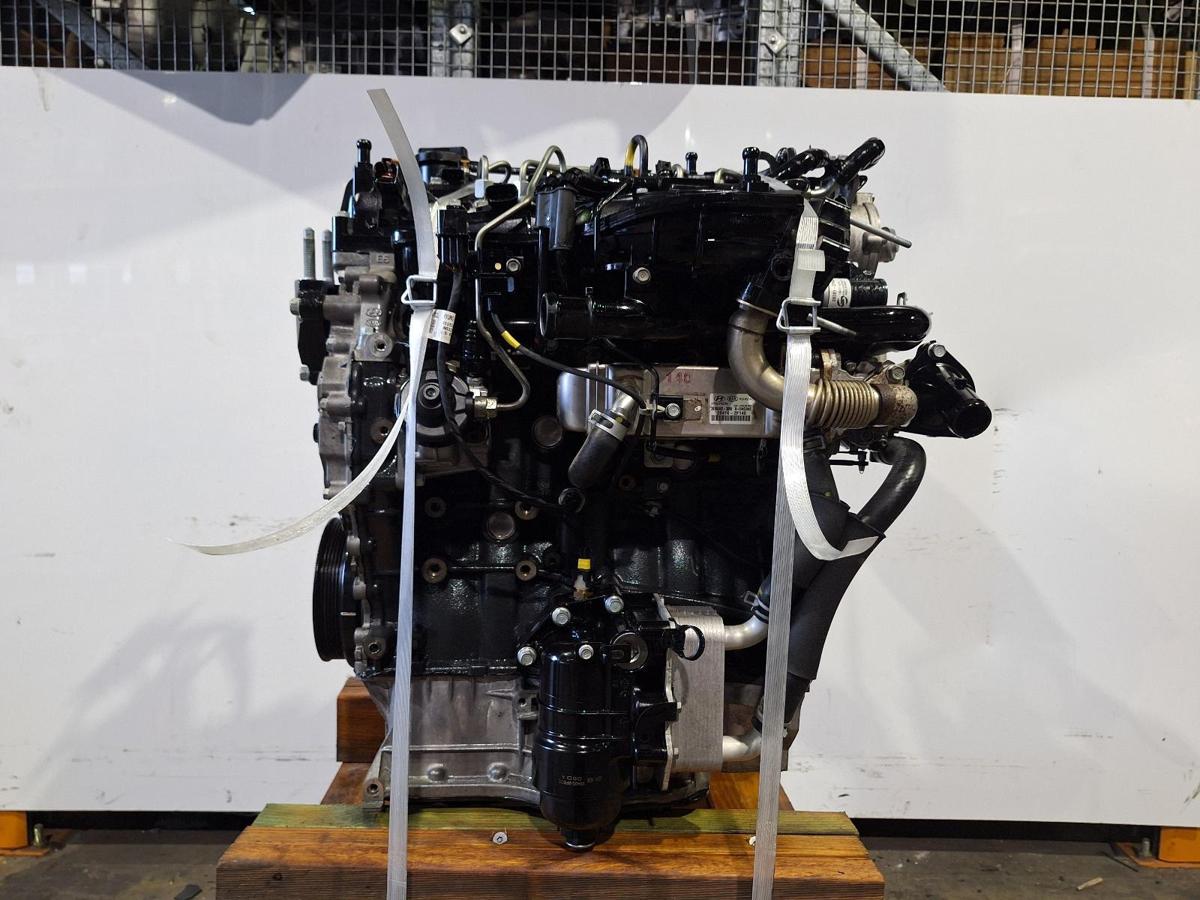 1000926132-Engine LHS