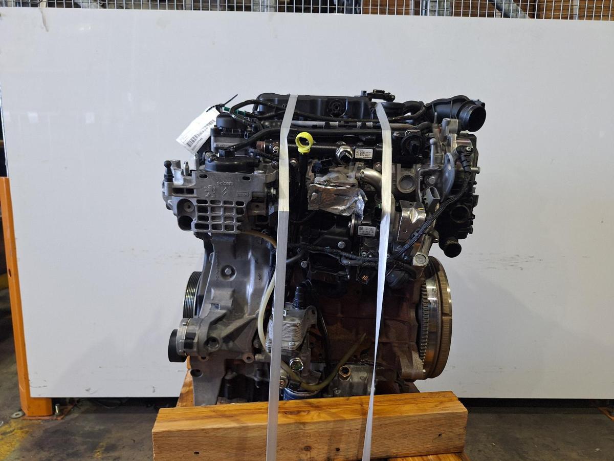 1000875699-Engine LHS