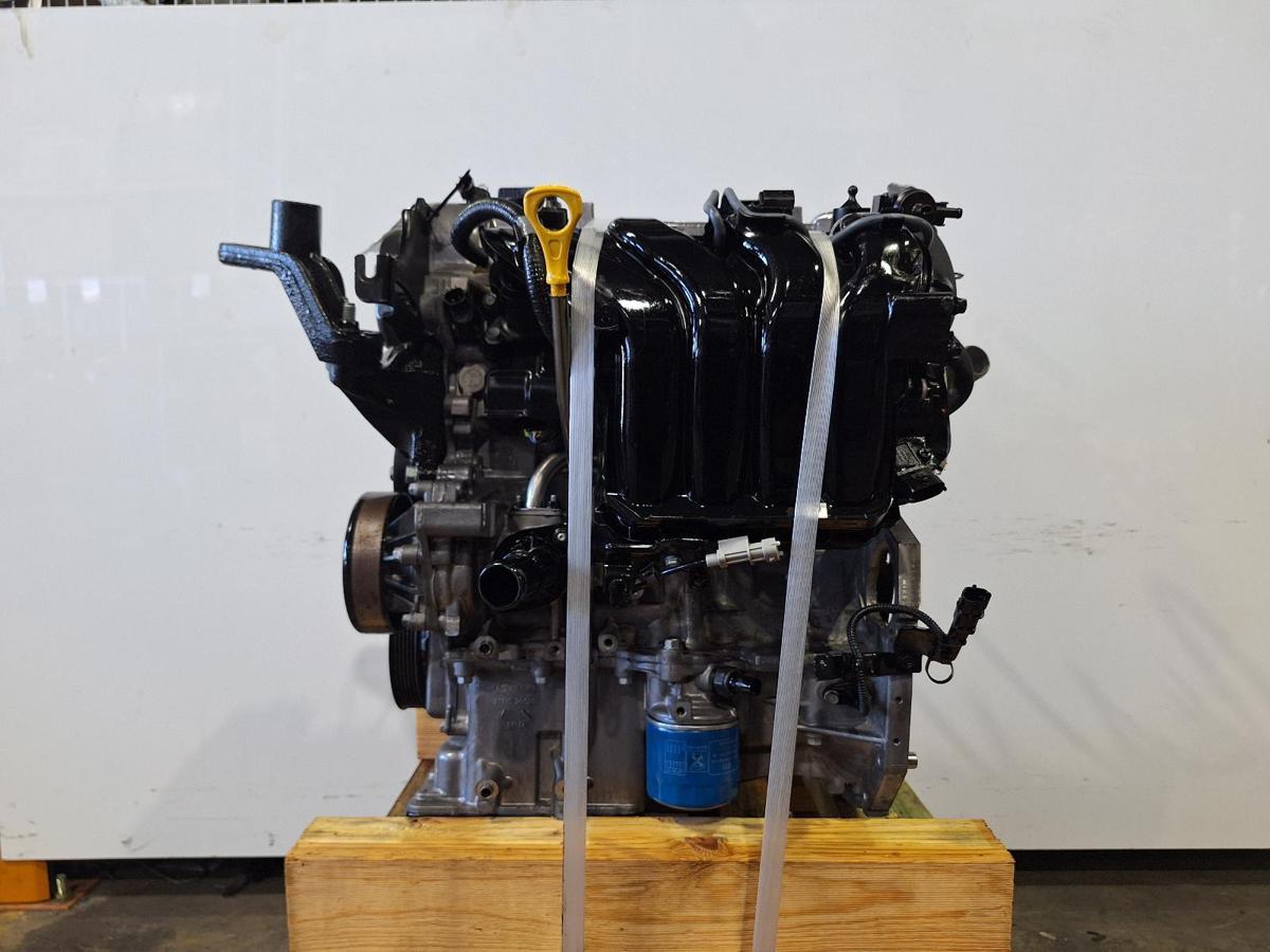 1000879781-Engine LHS