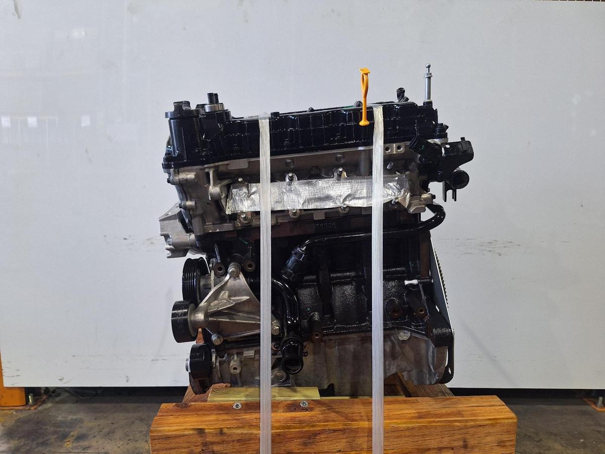 1000882885-Engine LHS