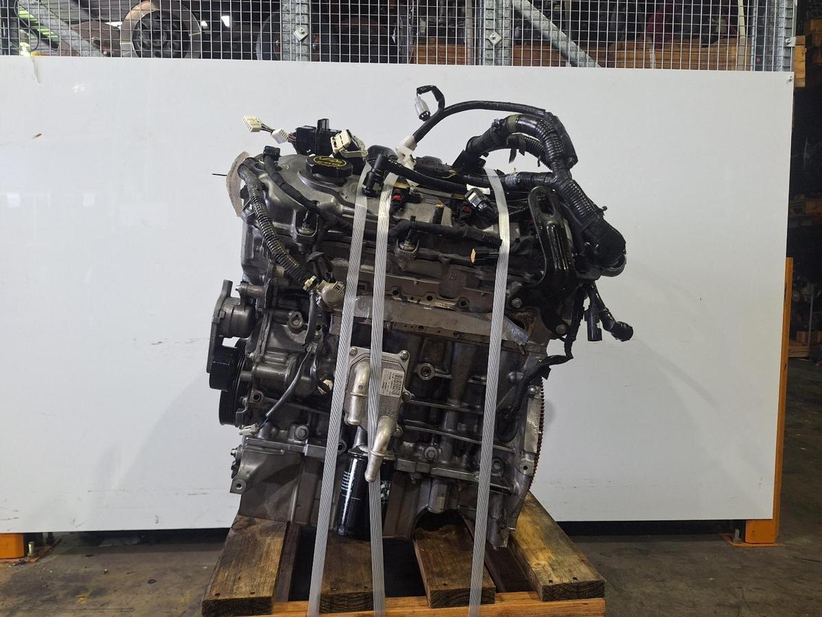 1000888549-Engine LHS