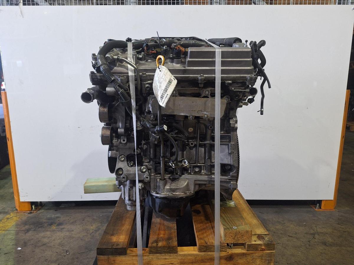 1000891802-Engine LHS